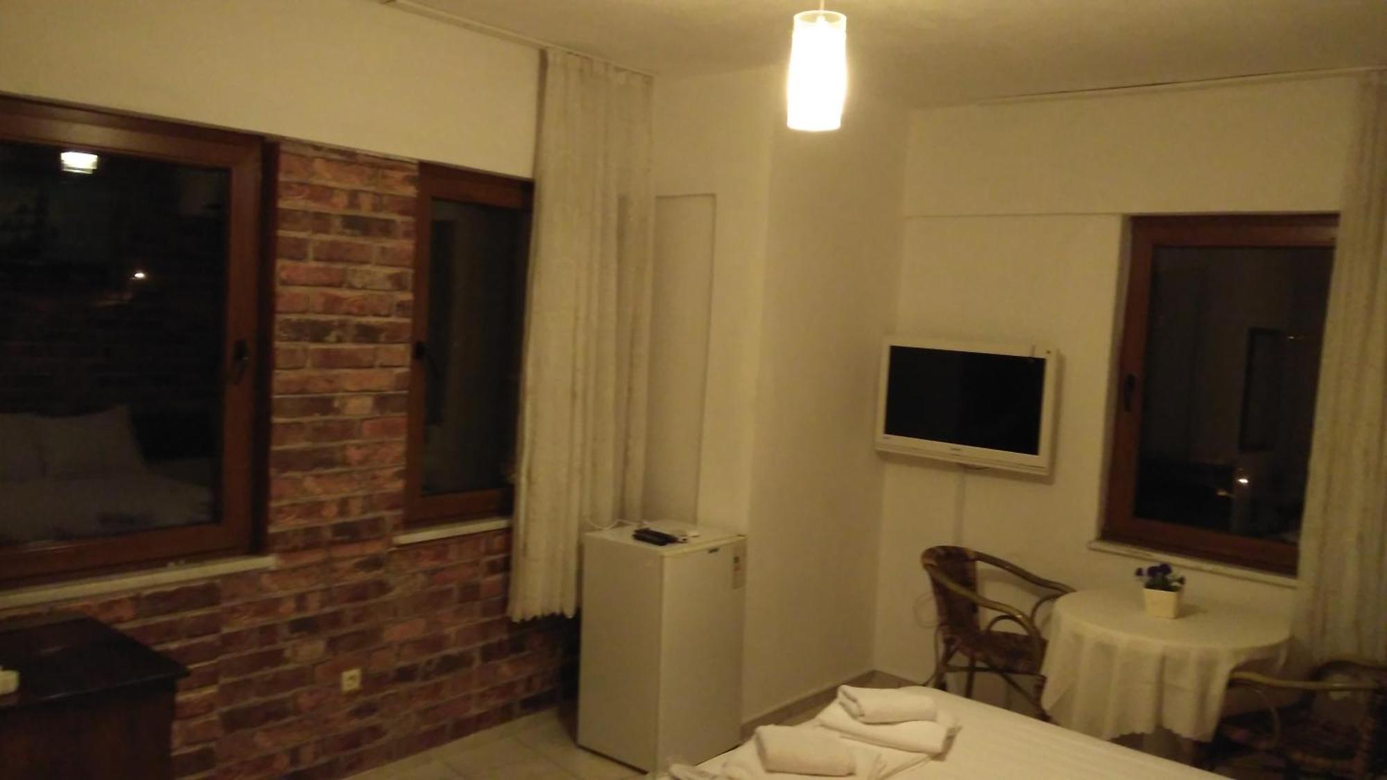 Adali Guest House Bozcaada Eksteriør bilde