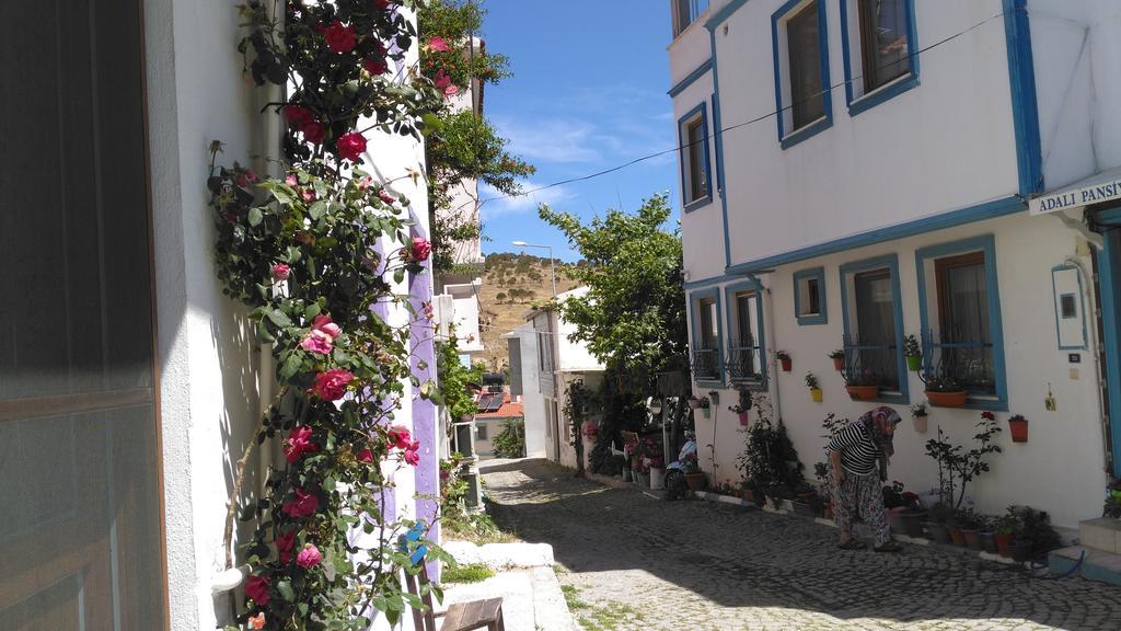 Adali Guest House Bozcaada Eksteriør bilde