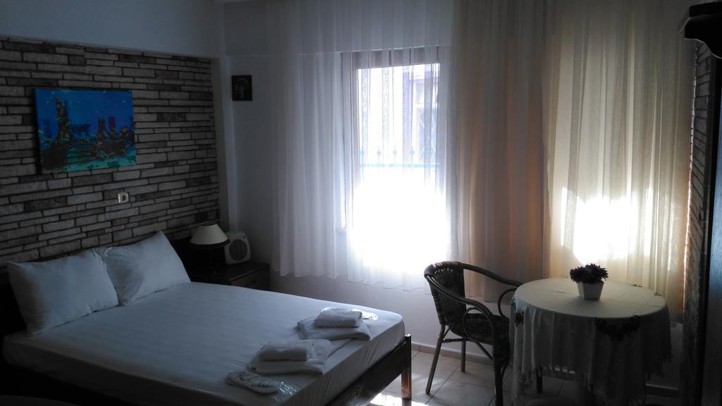 Adali Guest House Bozcaada Eksteriør bilde