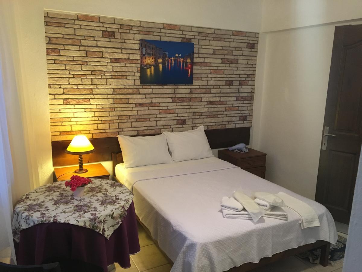 Adali Guest House Bozcaada Eksteriør bilde